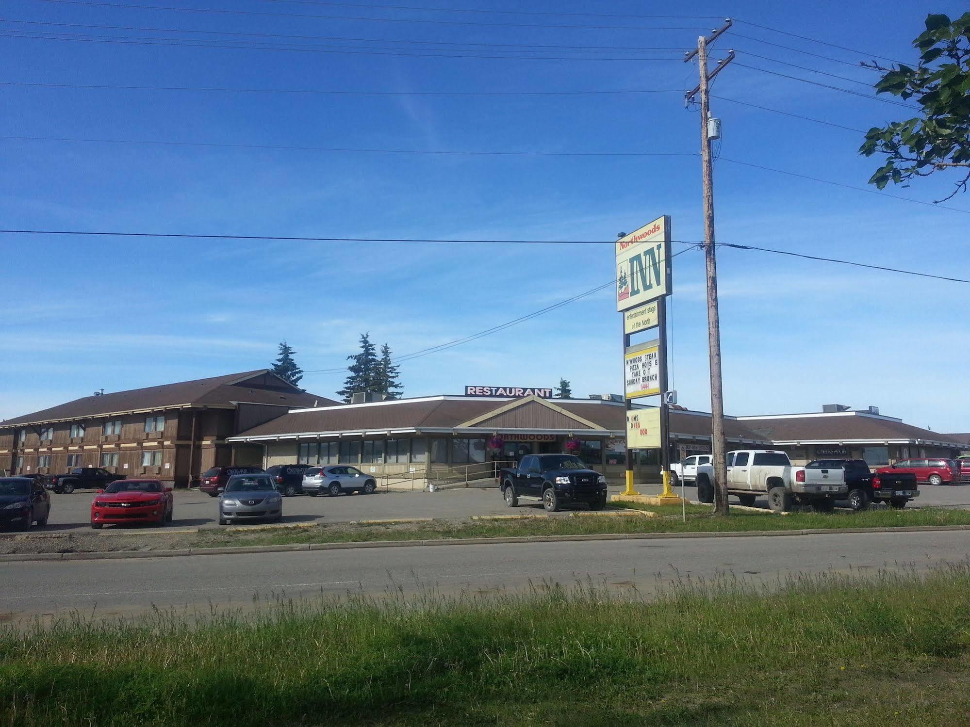 Northwoods Inn Fort St. John Exterior photo